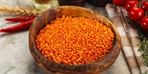 Raw red lentil cereal for cooking